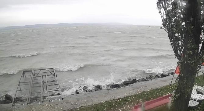 Szélvihar dühöng a Dunántúlon