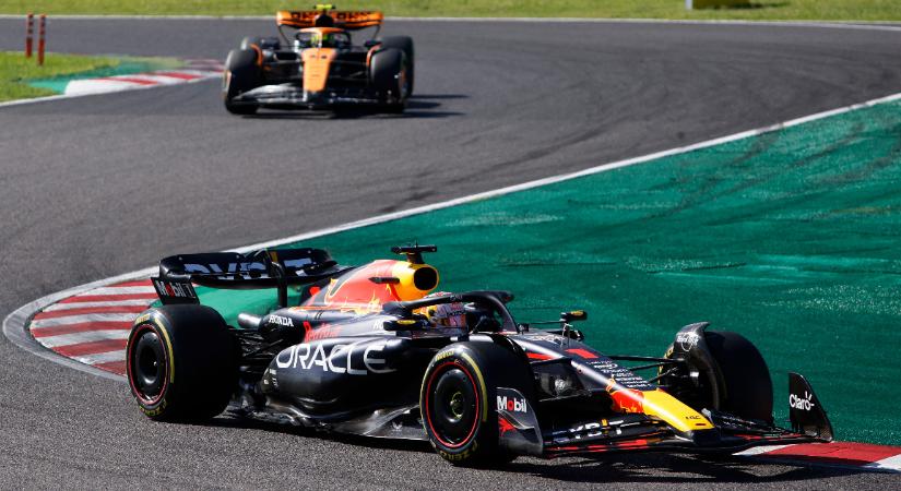 F1: Verstappen utcahosszal nyert Japánban, a Red Bull 6 futammal a vége előtt világbajnok