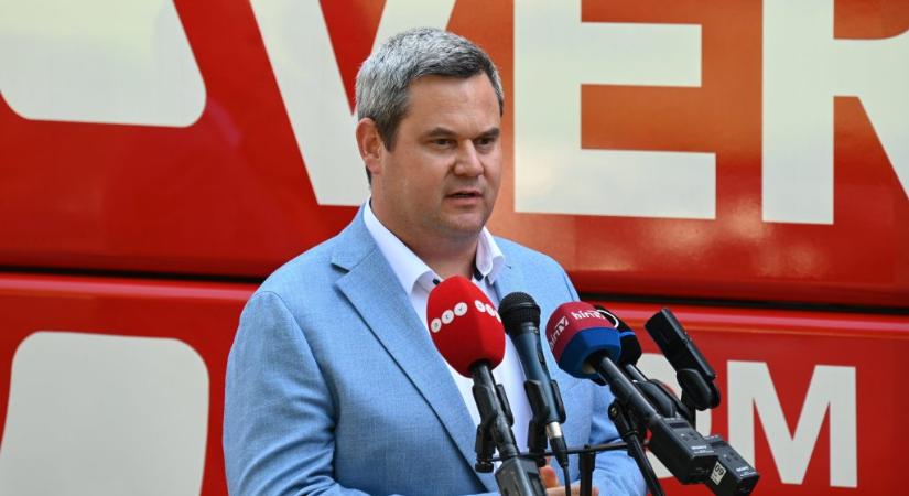 Kiemelt fizetési osztályt hoz létre a kormány az egészségügyben