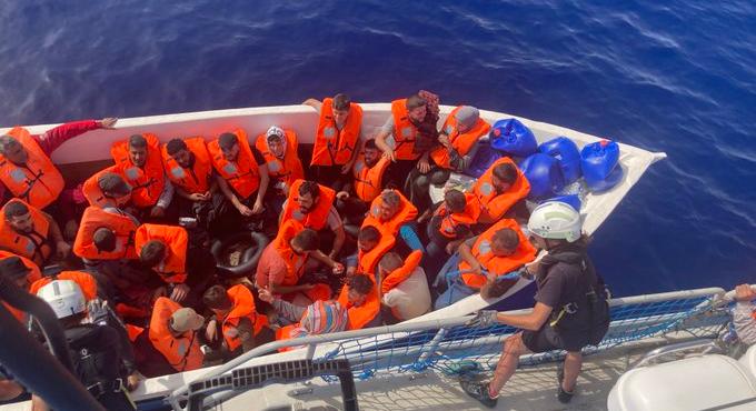 Pozzallóban nyílik meg az első olasz zárt tábor a migránsok visszatartására