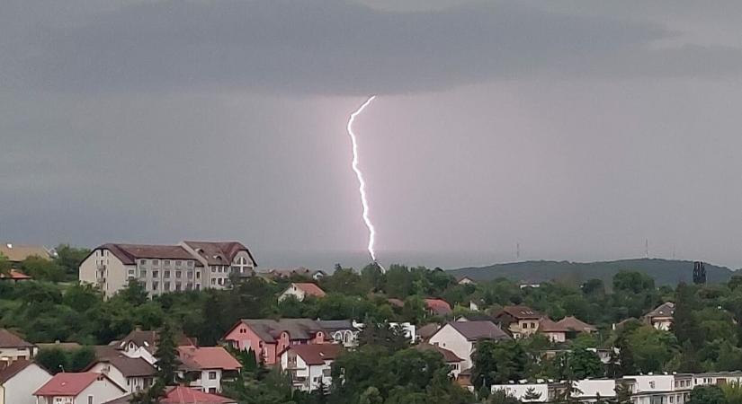 Az ország 16 megyéjére adtak ki riasztást a meteorológusok