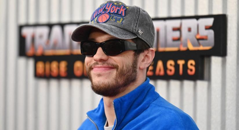 Pete Davidson ismét kivetette a hálóját: most a Netflix sikersorozatának sztárjával randizik