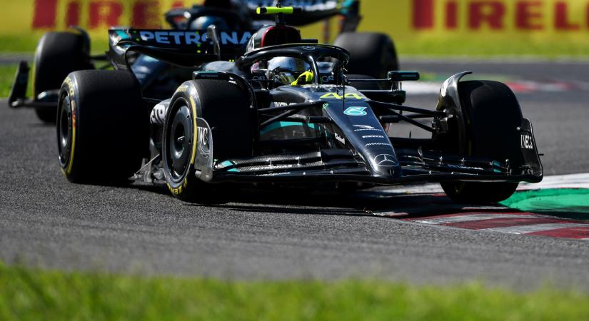 F1: Kinevette a Mercedest Sainz