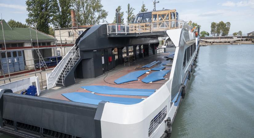 Kifutottak a Balaton új hajói (galéria)