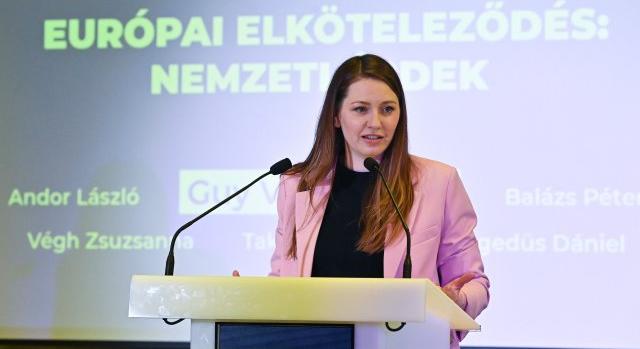 Elárulta Donáth Anna, miért szavazott nemmel a prostitúcióról szóló uniós állásfoglalásra