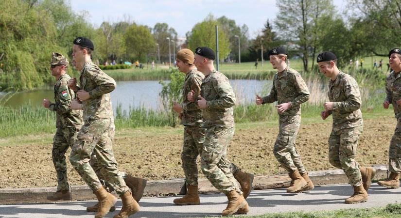Negyvenkilenc katona kiképzése kezdődött el a napokban