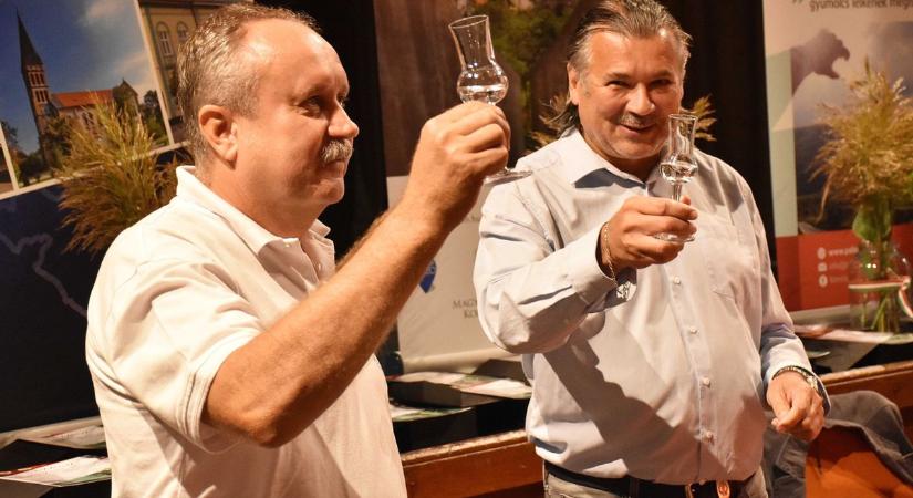 Rekordszámú nevezés érkezett a jászkiséri pálinkamustrára