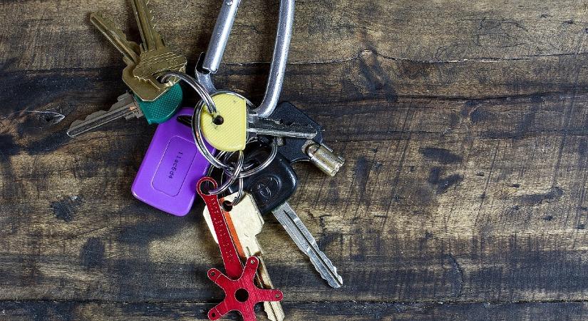Fellélegezhetnek az ingatlantulajdonosok: békén hagyja őket a kormány