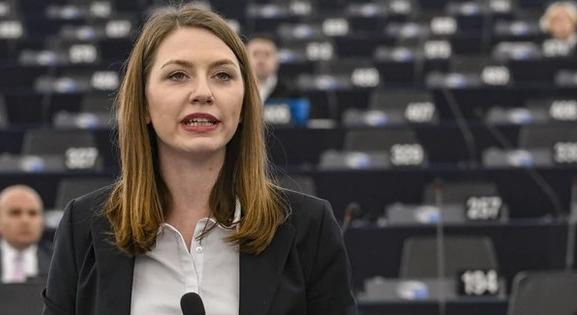 Miért szavazta le Donáth Anna az EP-ben a prostitúció elleni állásfoglalást ?