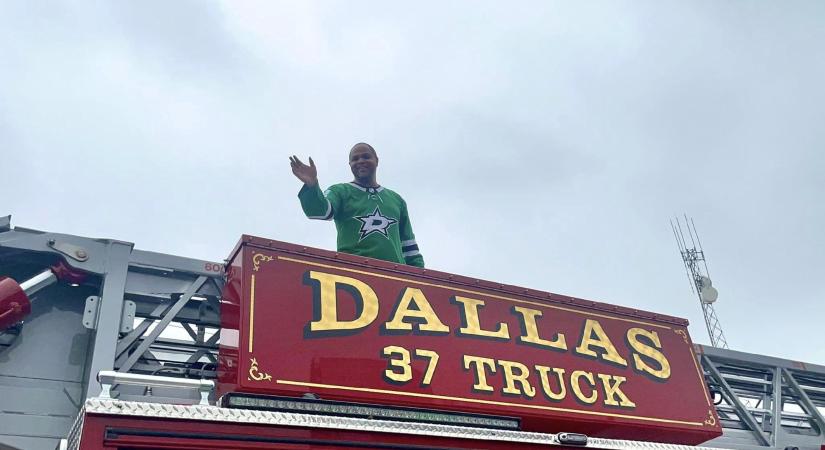 Dallas polgármestere kilépett a demokrata pártból és belépett a republikánusokhoz