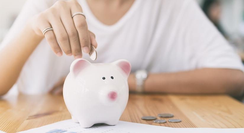 Így segítik a bankok, hogy elkezdjünk félretenni