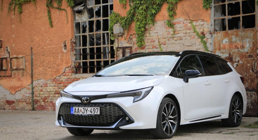 Józan családi Toyota csipetnyi csibészséggel
