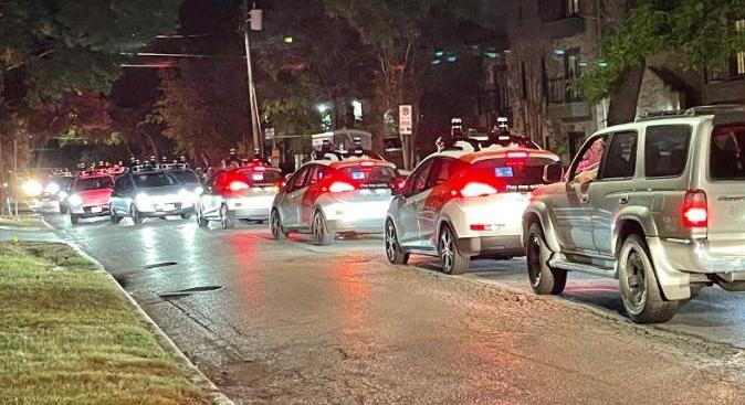 Ismét önvezető taxik okoztak dugót