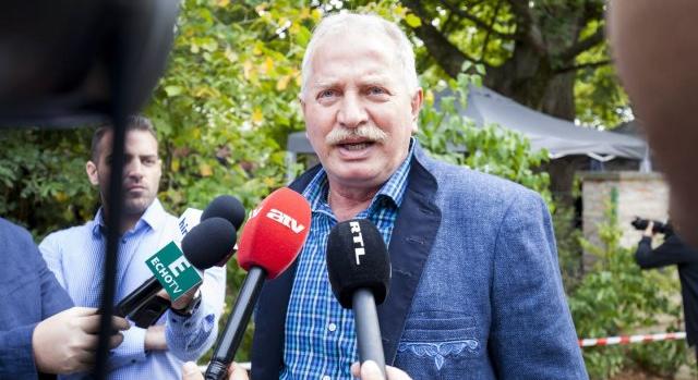 Bencsik András szerint a svédek agyilag sérült idióták