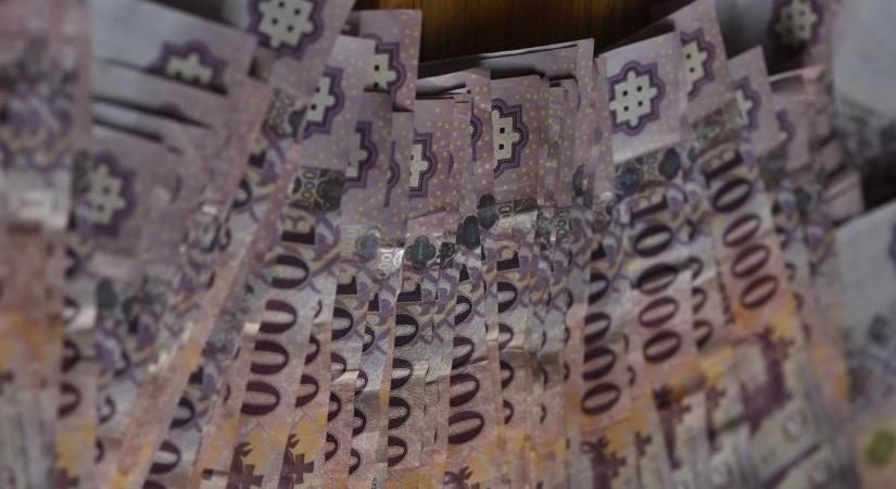 Hétfő reggelre egy kicsit magához tért a forint