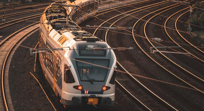 Rémes állapotban vannak a magyar vasúti pályák: ezért nem jutsz célba időben