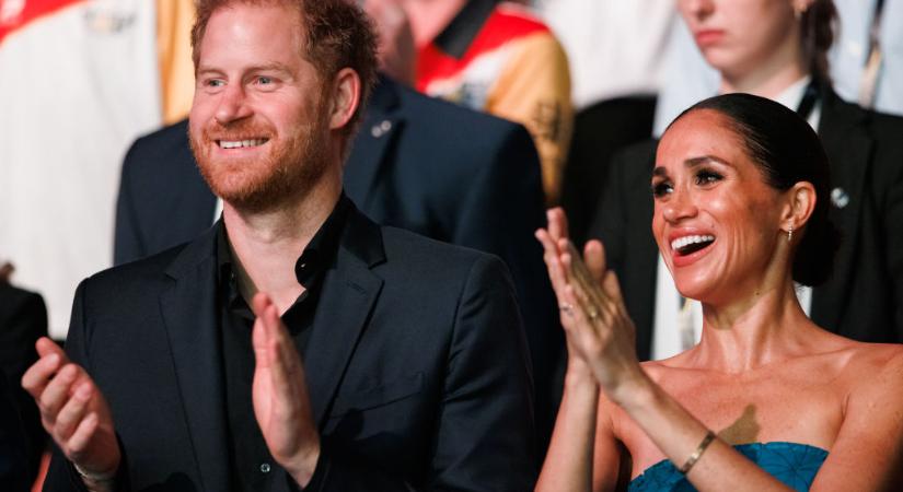 Harry és Meghan akkora sztárok lettek, hogy már nincs szükségük a királyi családra