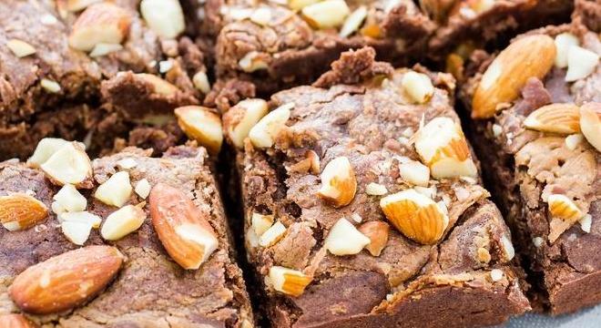 Brownie nagyon csokisan és puhán – vaj helyett cukkinivel