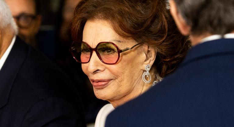 Sophia Loren kórházba került