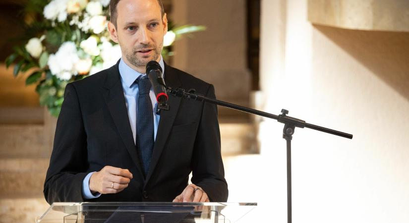 Azbej Tristan: Nehéz és hősies szolgálat után hazaérkeztek Líbiából a kutató-mentők