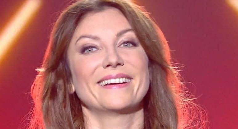 Rúzsa Magdi hármas ikreivel hátat fordít Magyarországnak, az énekesnő rajongói elárasztották a kommentszekciót