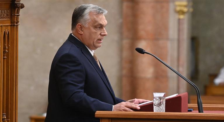 Orbán Viktor és Gyurcsány Ferenc összecsapásával indulhat a parlament