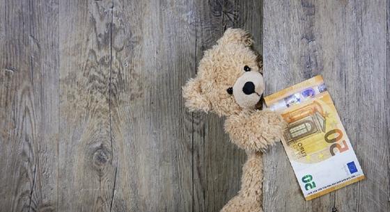 Így kaphat a családotok emelt összegű családi pótlékot, ha egyetemisták vagytok