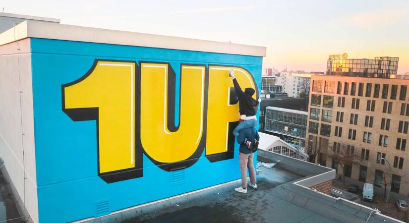 1UP! Egy név mindenek felett