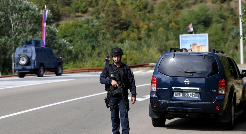 Egy rendőr meghalt, egy pedig megsebesült Koszovóban