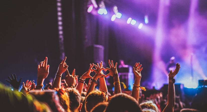 Bántalmazták a Republic zenekar egyik tagját koncert után