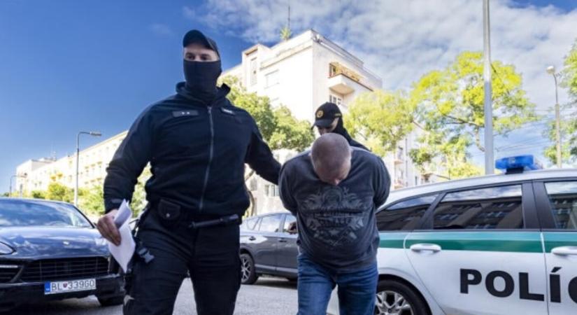 Több áldozata is lehetett a pozsonyi diáklányt megtámadó mentősnek