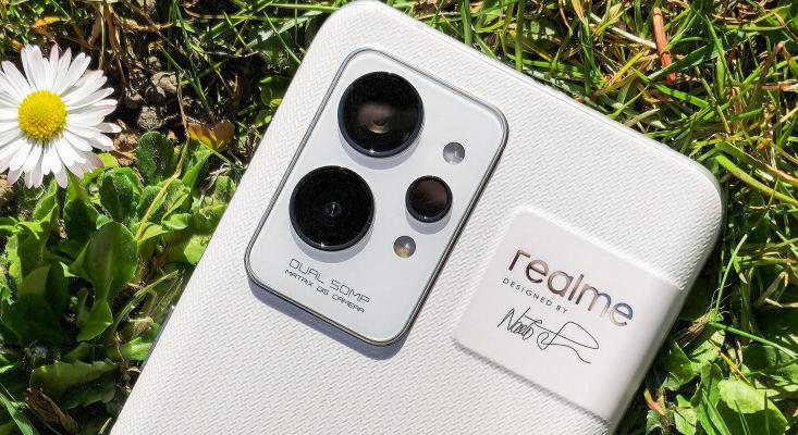 A Realme GT 2-re érkezik az Android 14, a GT 5-re a periszkópos zoom