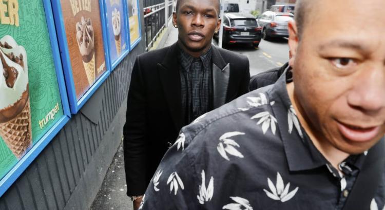 Israel Adesanya ittasan vezetett, beismerte tettét, akár három hónap börtönt is kaphat