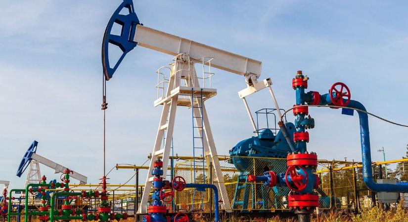 Máris visszakozott Oroszország, mégis engedélyezik egyes üzemanyagok exportját