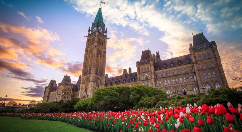 Botrány Kanadában: Zelenszkij és Trudeau jelenlétében köszöntöttek egy ukrán nácit