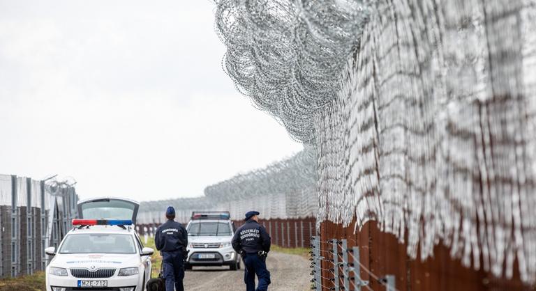 A kormány polgárőröket rendel a határra, márciusban pedig emeli az egészségügyi szakdolgozók bérét