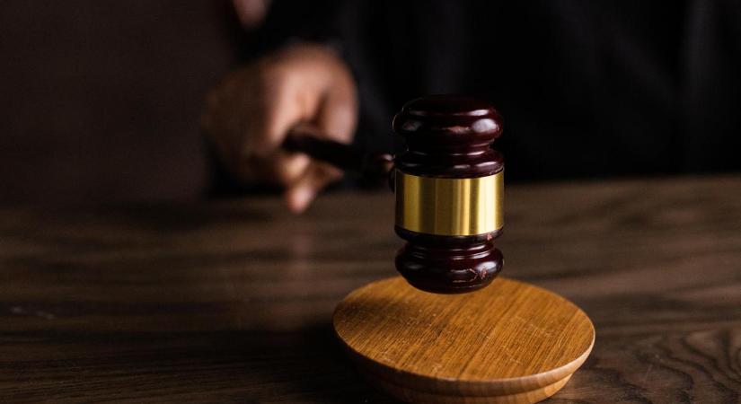 Eldőlt: jogerősen 12 évet kapott a nyíregyházi apagyilkos