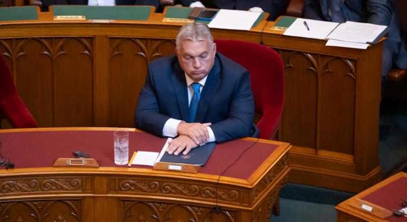 Orbán Viktor legalább annyira szuverén, mint Rákosi Mátyás – reagált az ellenzék Orbán Viktor napirend előtti felszólalására