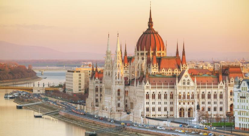 Orbán Viktor bejelentette: ha tovább emelkednek az üzemanyagárak, a kormány beavatkozik