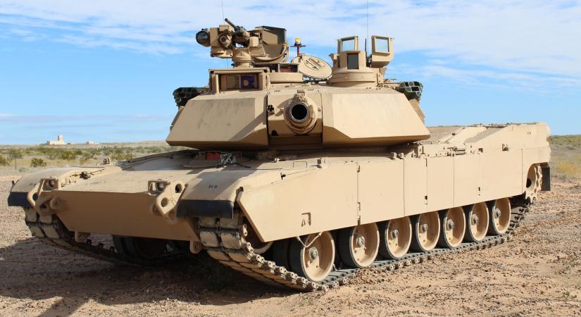 Megérkeztek az első amerikai Abrams harckocsik Ukrajnába