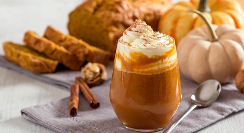 Megőrülnek a magyarok ezért a tökös finomságért: így készül a házi pumpkin spice szirup