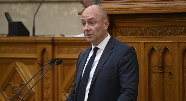 Az alapvető jogok biztosa szerint a pedagógusok polgári engedetlensége jogellenes