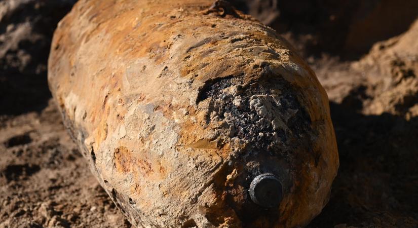 100 kilós második világháborús bomba miatt evakuáltak 4000 embert Szingapúrban