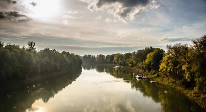 Döbbenetes jelenséget kaptak lencsevégre a Tiszán: ezért lehet veszélyes