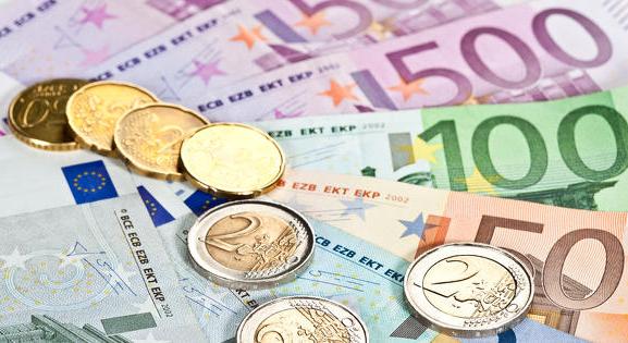 Második helyről várja a kulcsfontosságú döntést a forint