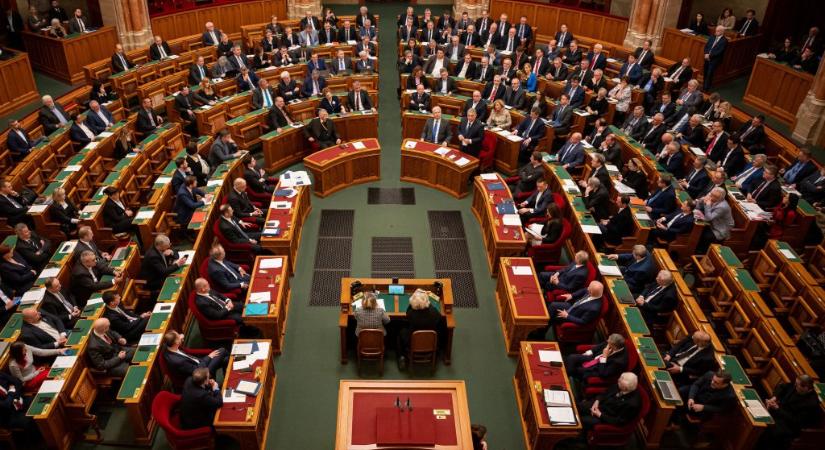 Tárgysorozatba se vették, hogy december 24-e legyen munkaszüneti nap