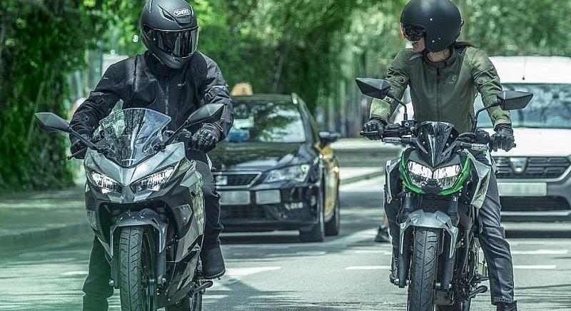 Bemutatta első elektromos motorjait a Kawasaki