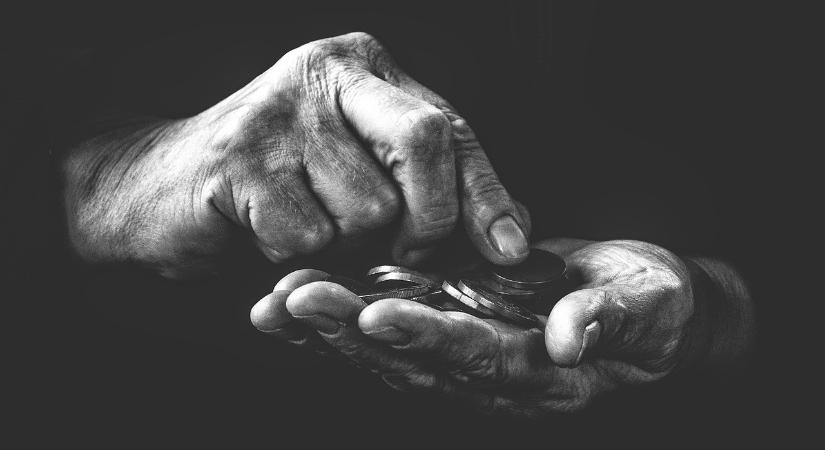 Nyugdíjminimum: dermesztően alacsony összeg örökre?