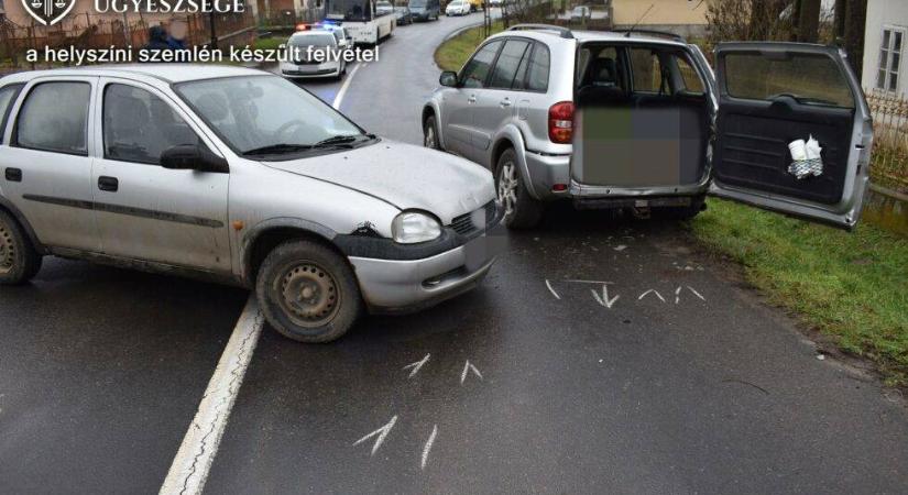 Ki a hibás: a bukkanó mögött leállt autós vagy aki belerongyolt