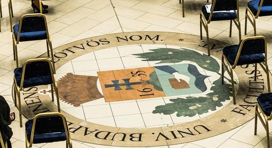 Felháborodtak a hallgatók, miután kiderült, hogy két amerikai náci is részt vesz az ELTE nyári kurzusán